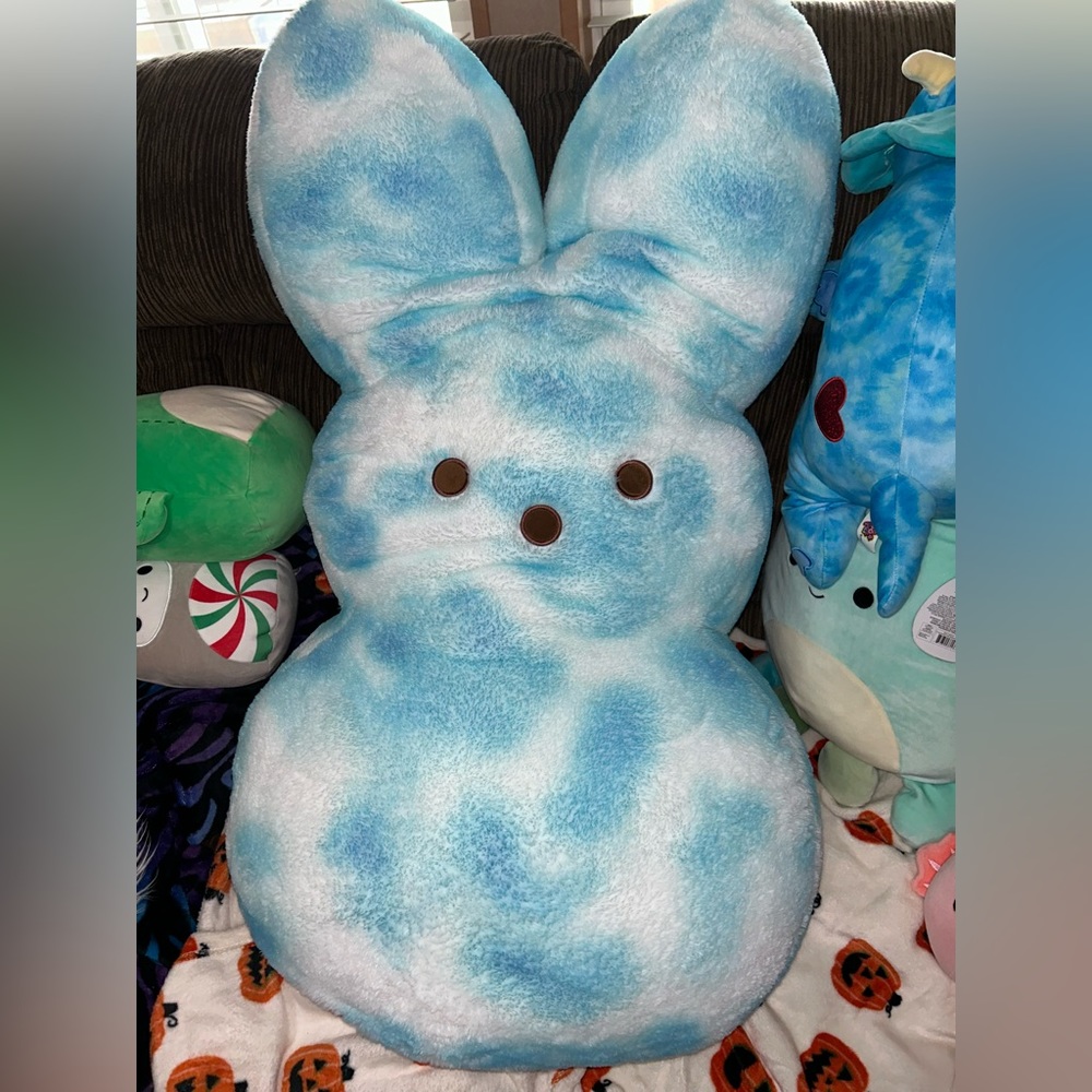 extra large tie dye blue peep